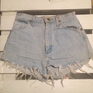 Wrangler cut off shorts 27-28